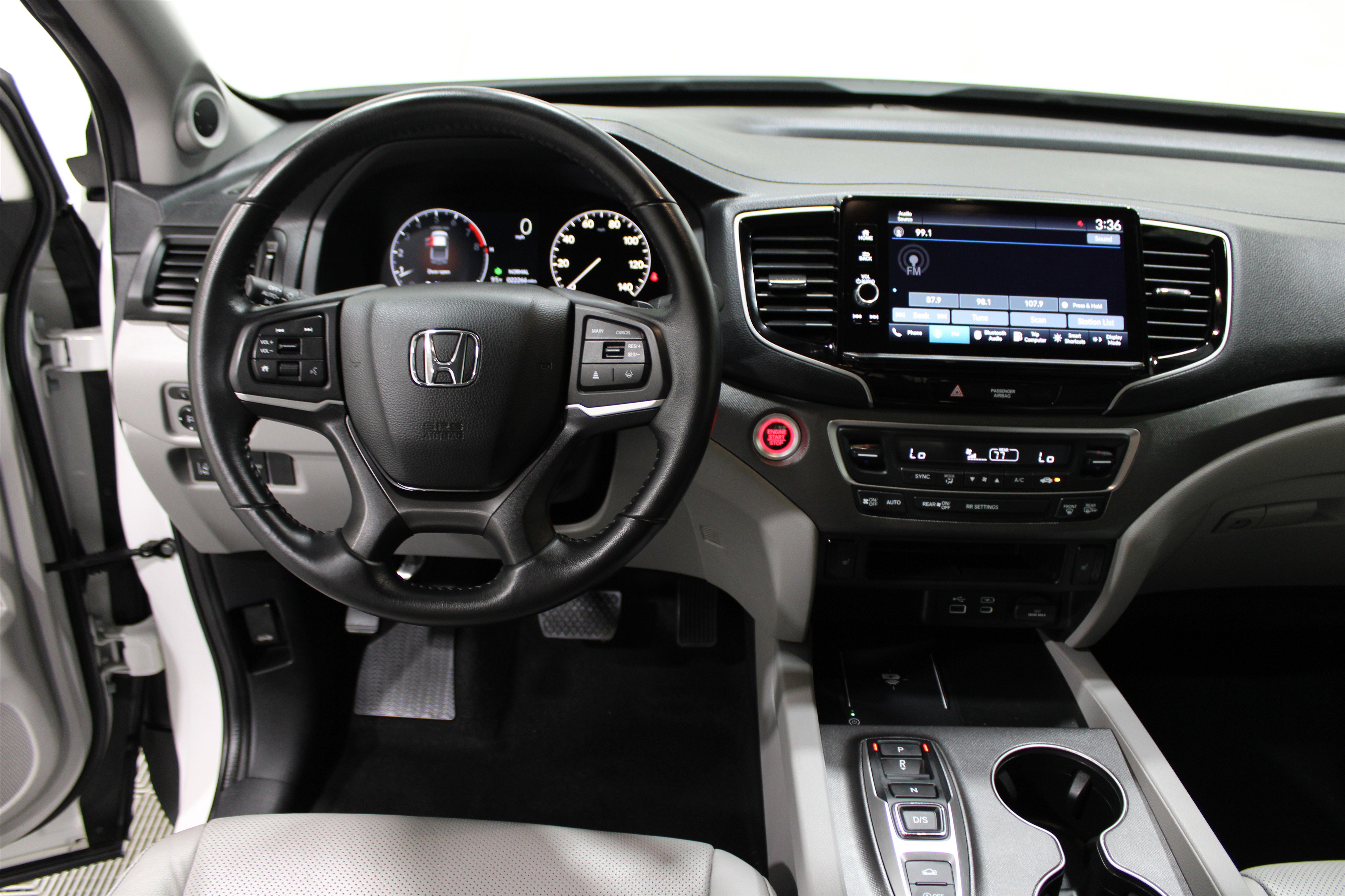 2024 Honda Ridgeline RTL photo 2