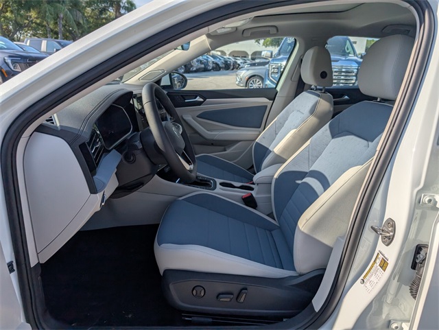 2025 Volkswagen Jetta 1.5T SE photo 6