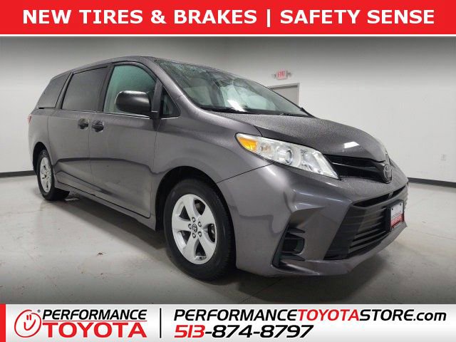 2020 Toyota Sienna L's photo
