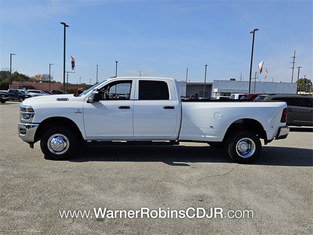 2026 Ram 3500 Tradesman photo 4