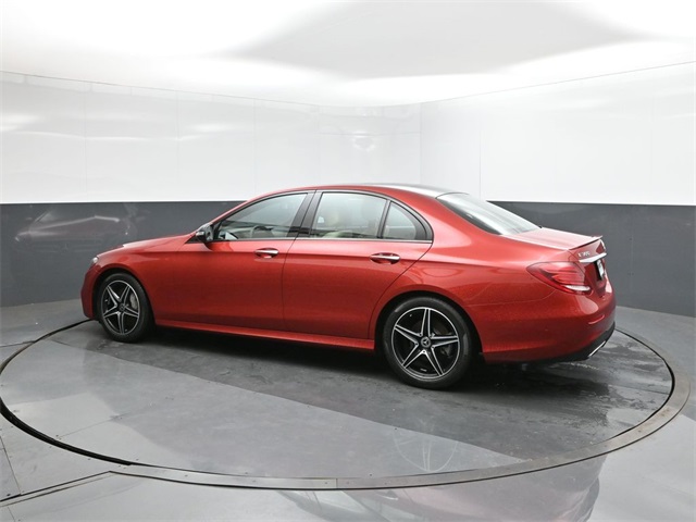 2018 Mercedes Benz E 300 photo 4