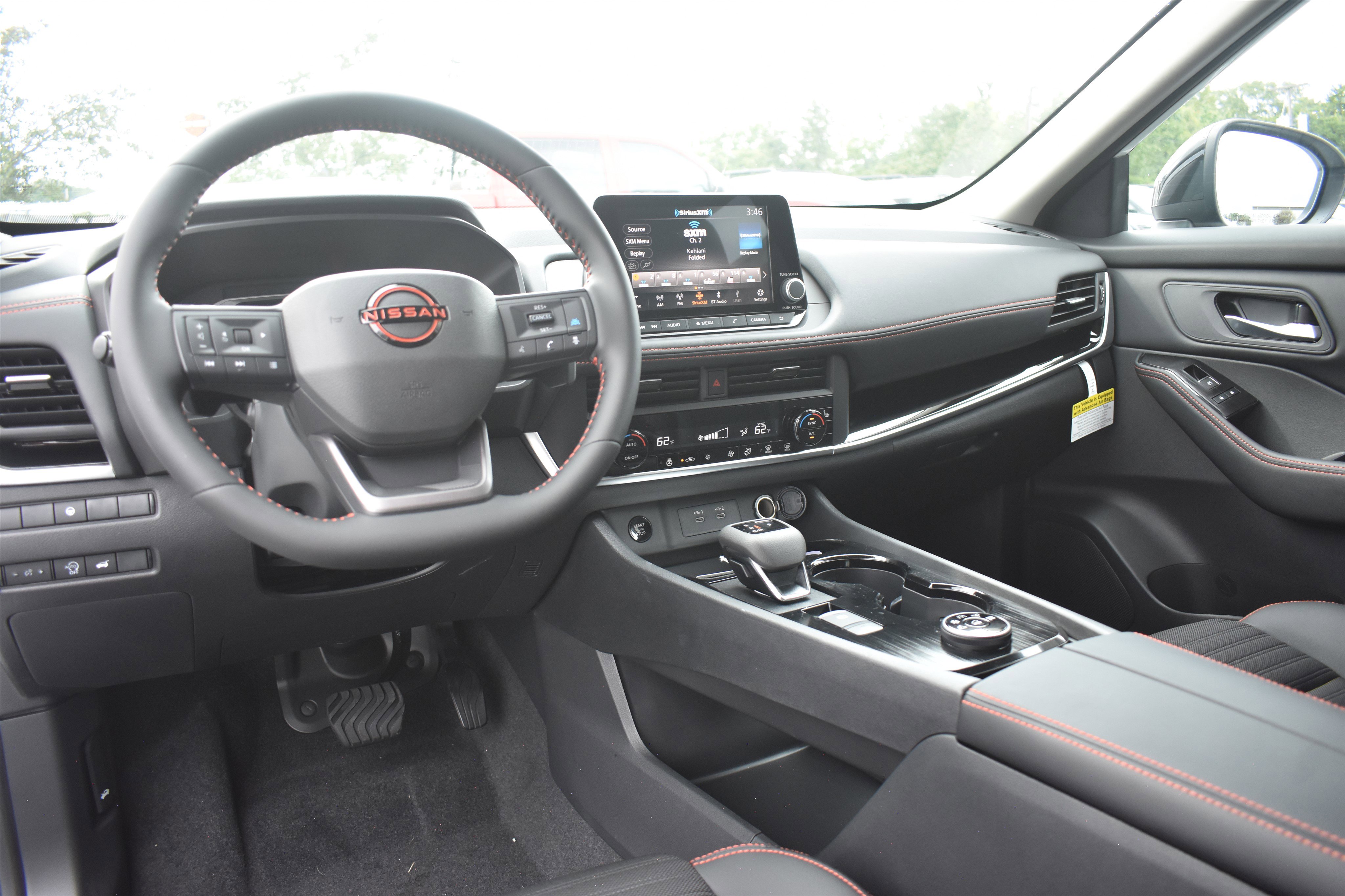 2026 Nissan Rogue SV photo 14