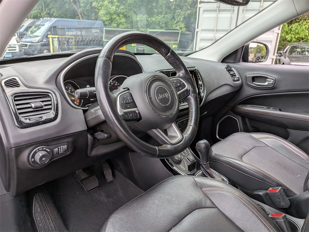 2020 Jeep Compass Limited photo 9