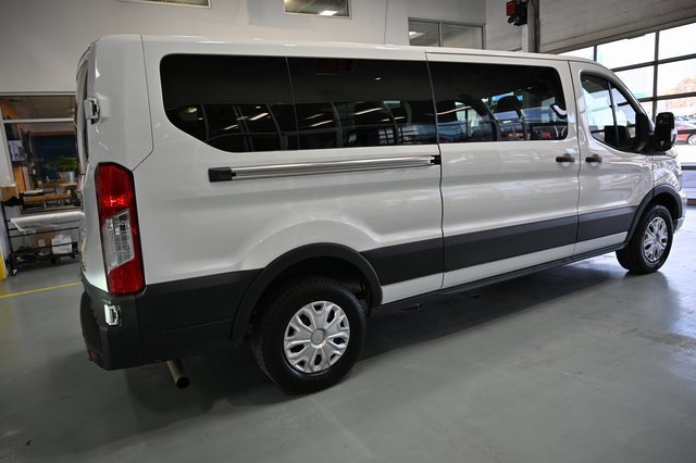 2023 Ford Transit Passenger XL photo 4