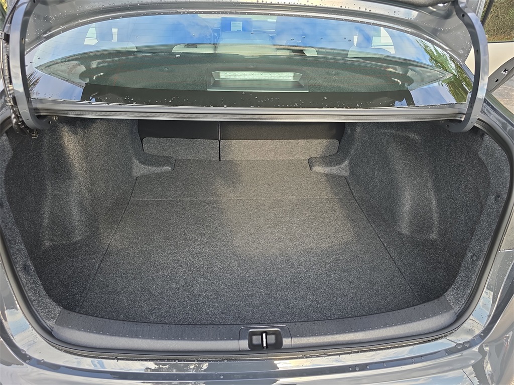 2025 Toyota Corolla LE photo 11