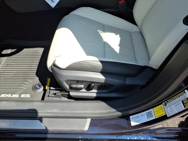 2025 Lexus ES 350 Ultra Luxury photo 11