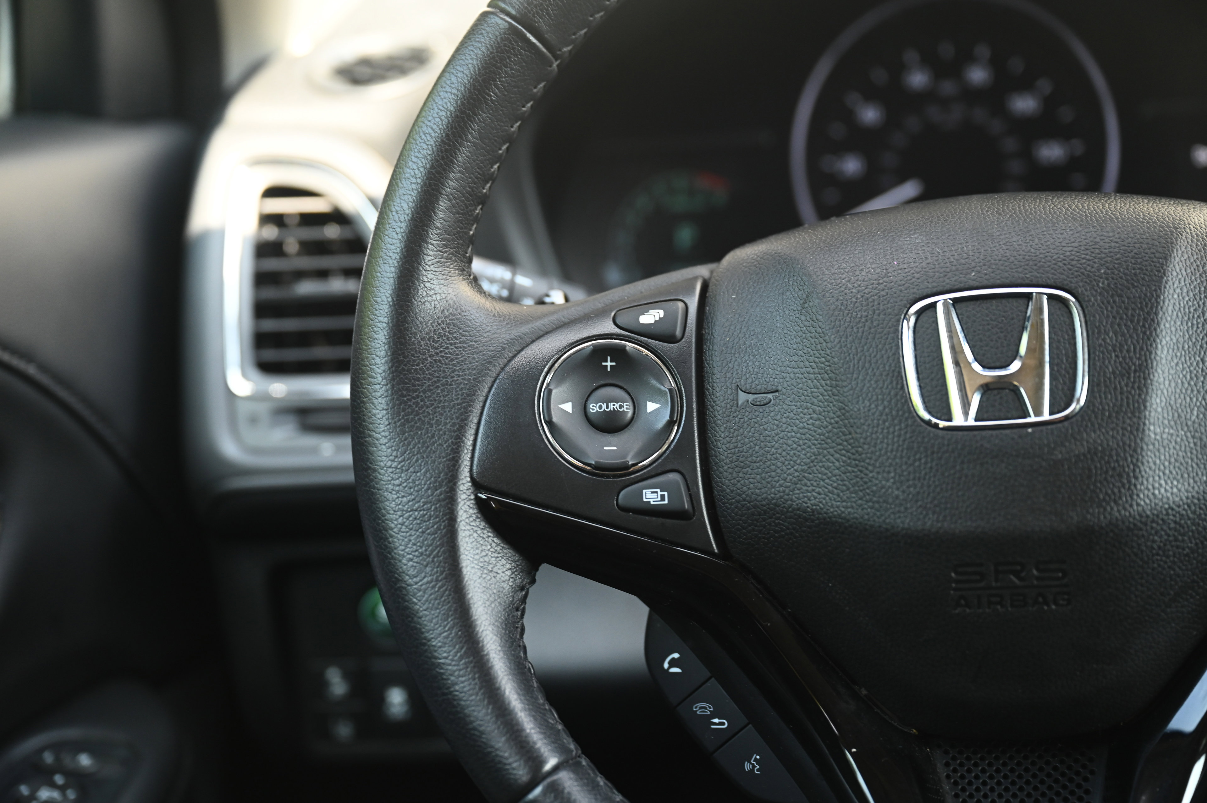 2022 Honda HR-V EX-L photo 37