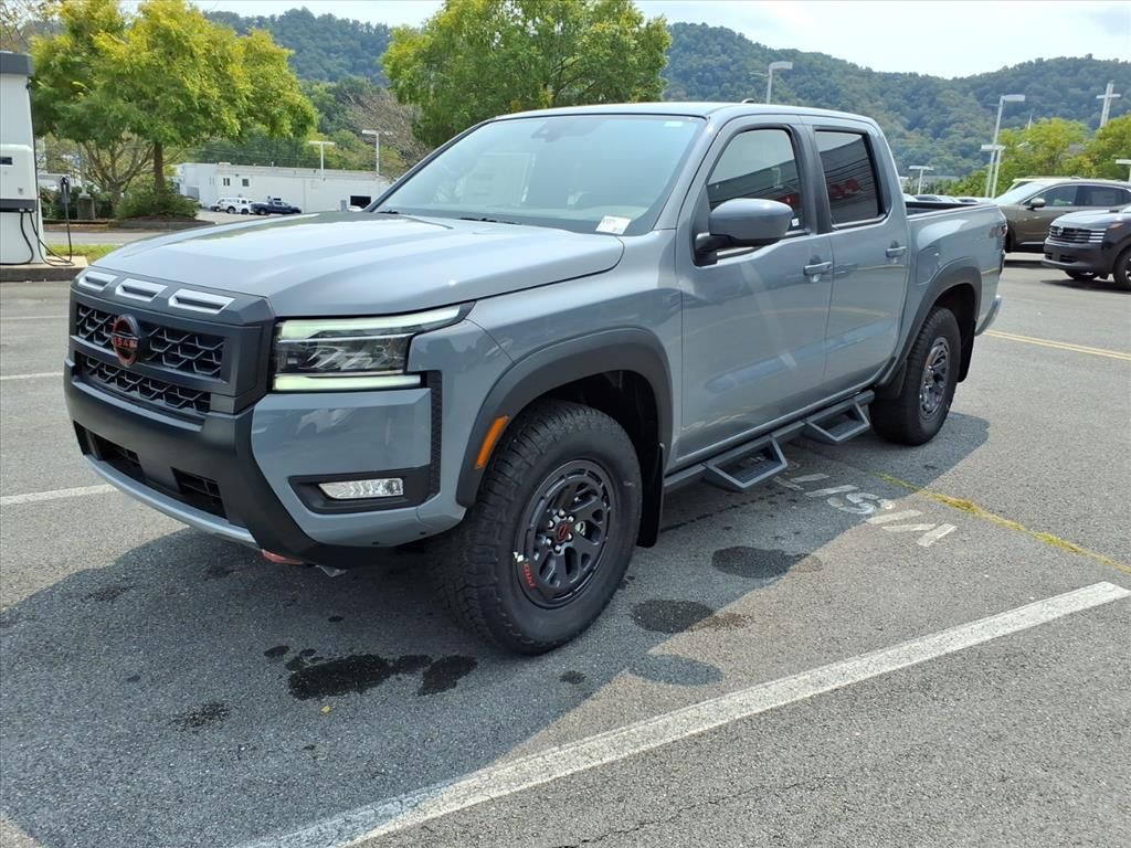 2025 Nissan Frontier Crew Cab PRO-4X photo 7
