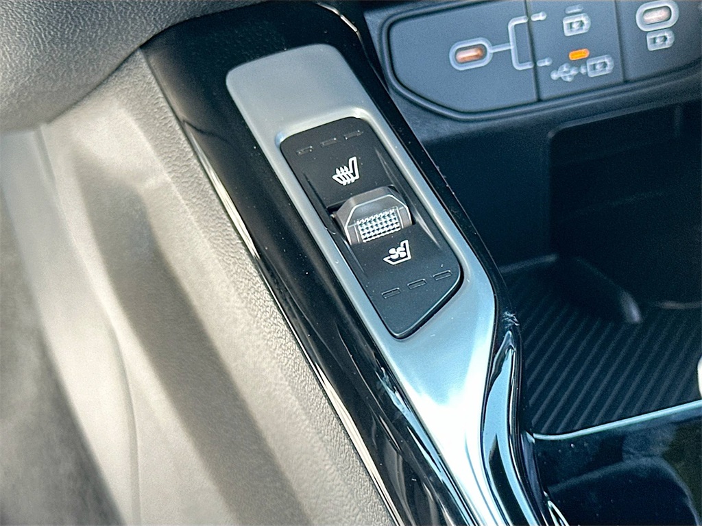 2026 Kia Sorento X-Line SX Prestige photo 18