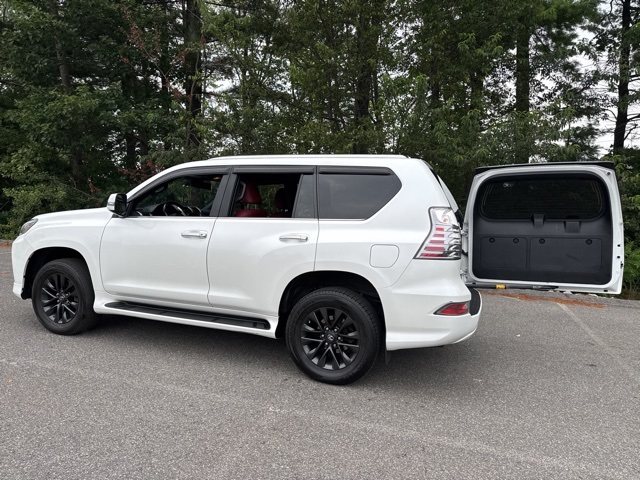 2021 Lexus GX 460 Premium photo 8