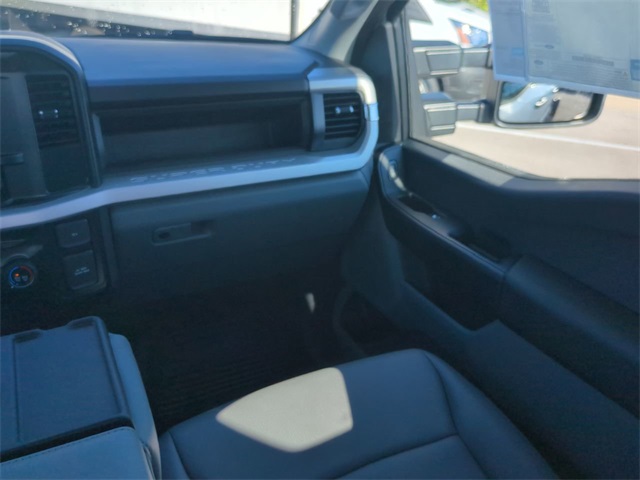 2026 Ford F-350 photo 15