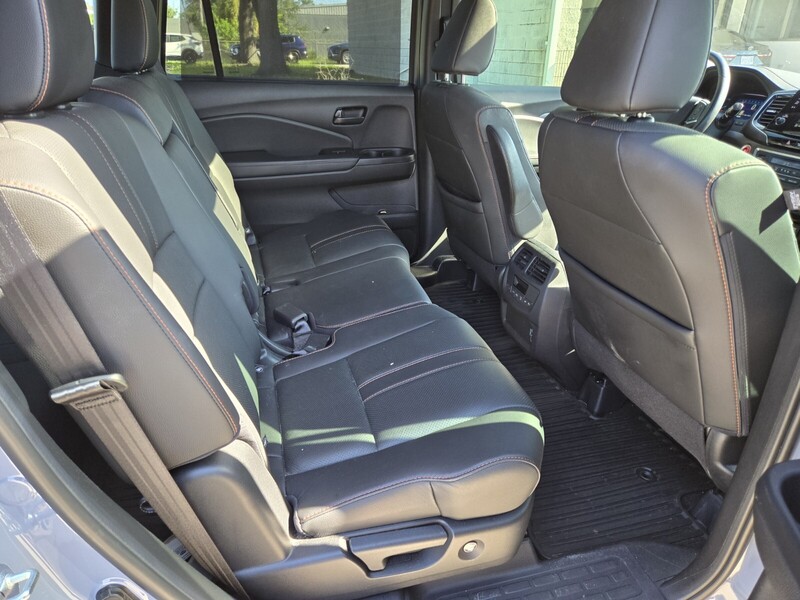 2022 Honda Pilot TrailSport photo 15