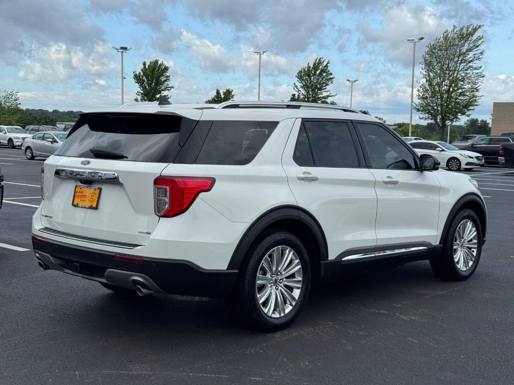 2020 Ford Explorer Limited photo 2