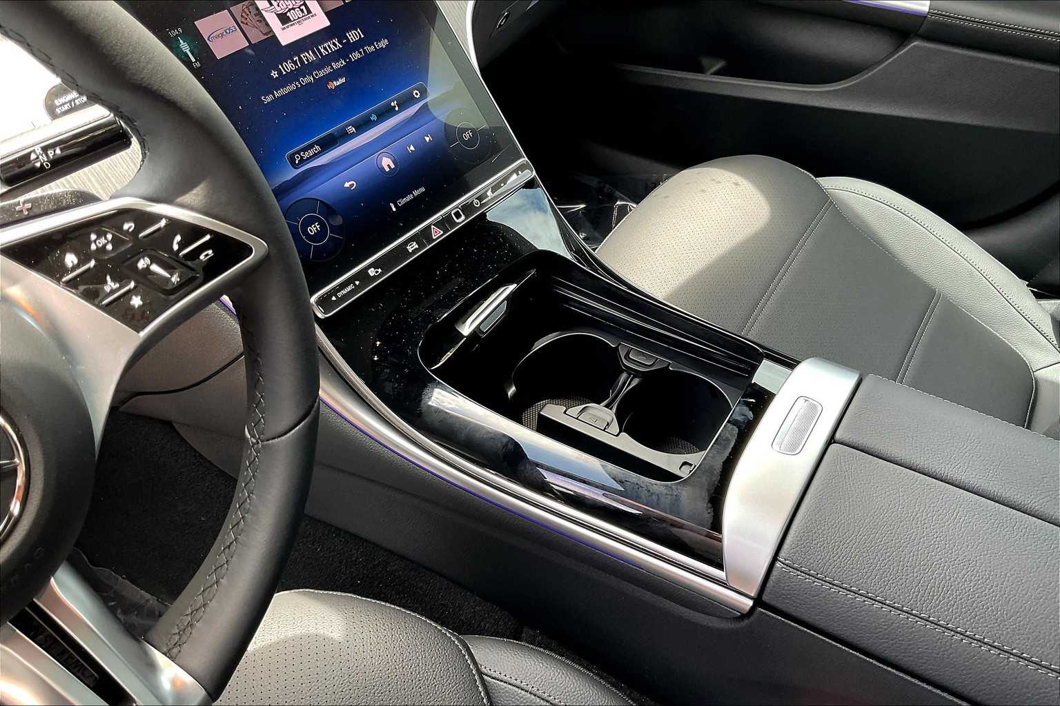 2025 Mercedes Benz C 300 photo 10