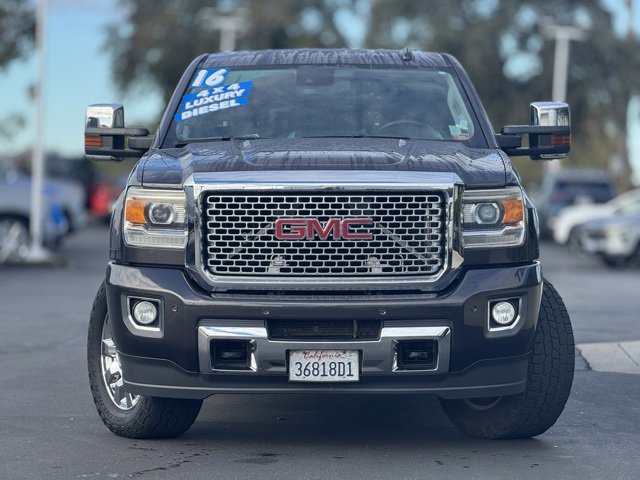 2016 Gmc Sierra Denali photo 2