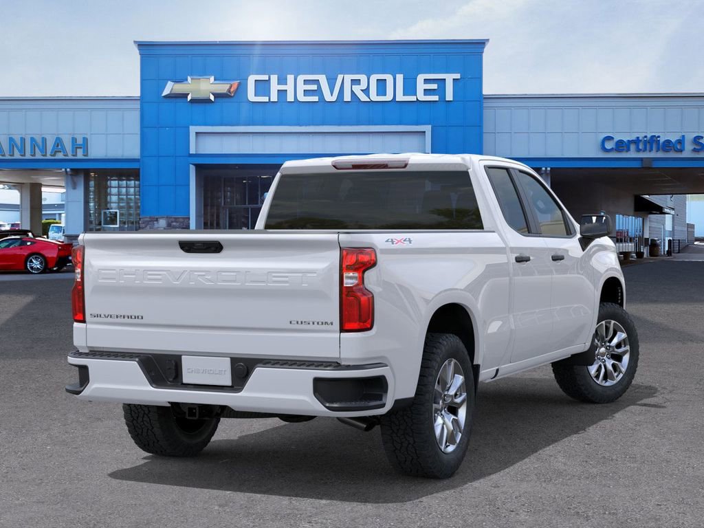 2026 Chevrolet Silverado 1500 Custom photo 4