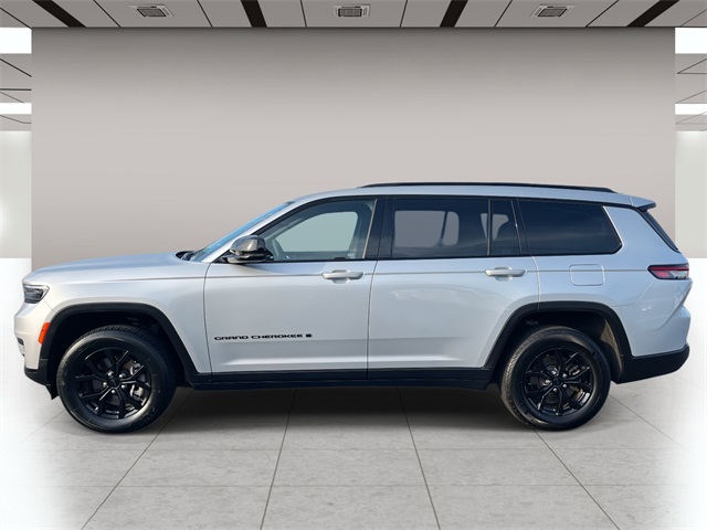 2024 Jeep Grand Cherokee Altitude photo 6