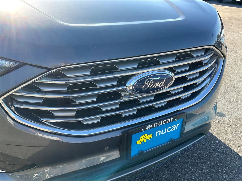 2022 Ford Edge SEL photo 27