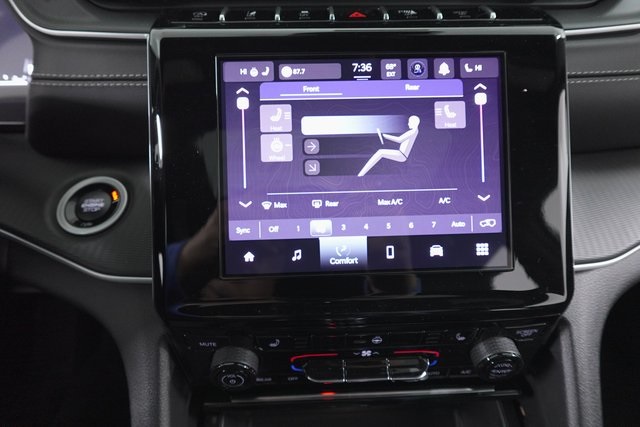 2025 Jeep Grand Cherokee Altitude X photo 19
