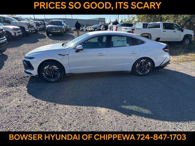 2026 Hyundai Sonata SEL Sport photo 2