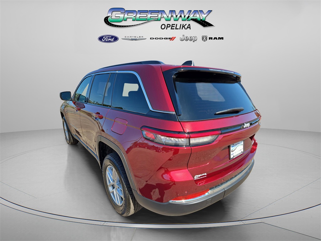 2025 Jeep Grand Cherokee Laredo X photo 4