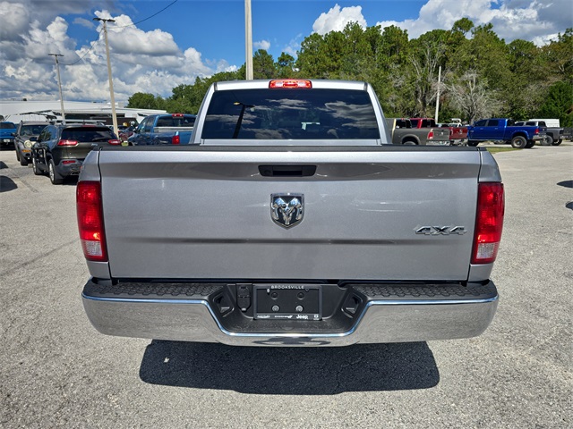 2023 Ram 1500 Classic Tradesman photo 4