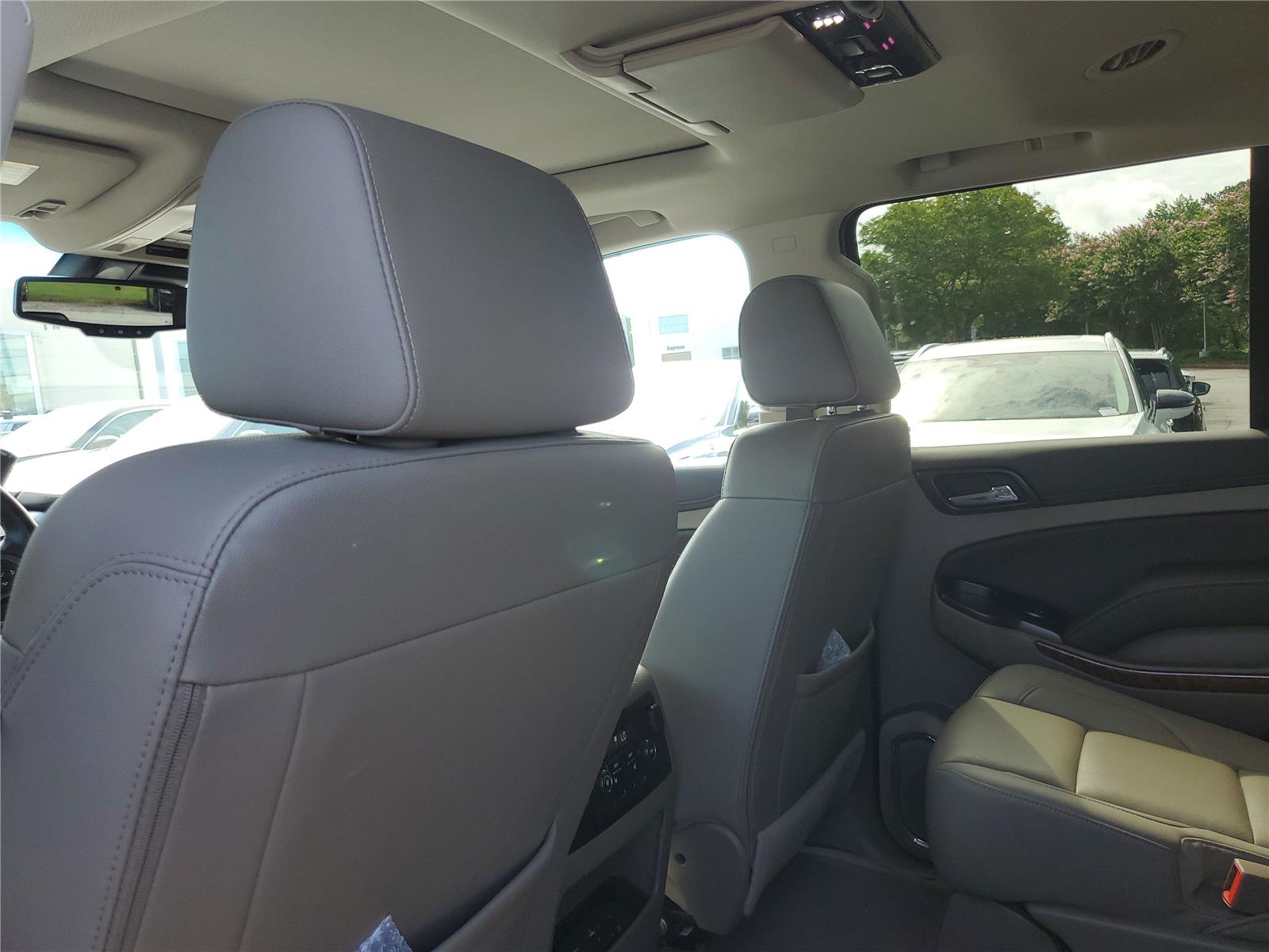 2020 Chevrolet Tahoe Premier photo 8
