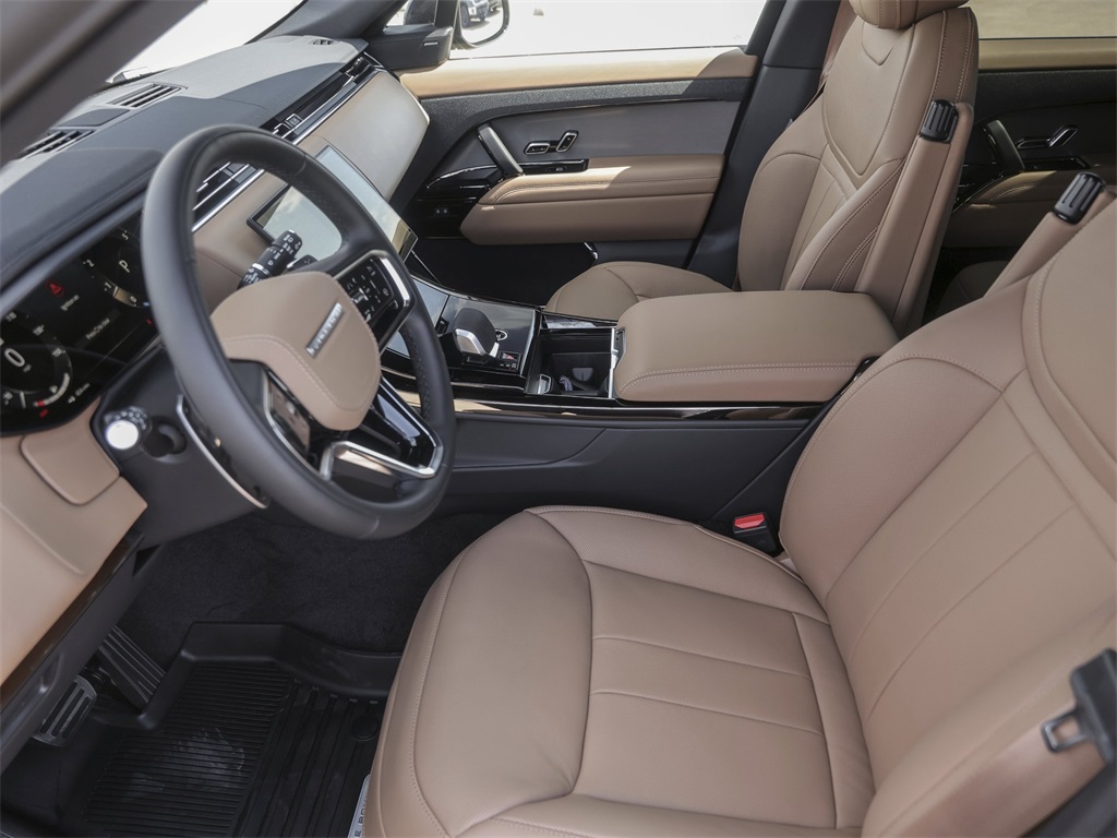 2025 Land Rover Range Rover Sport SE photo 11