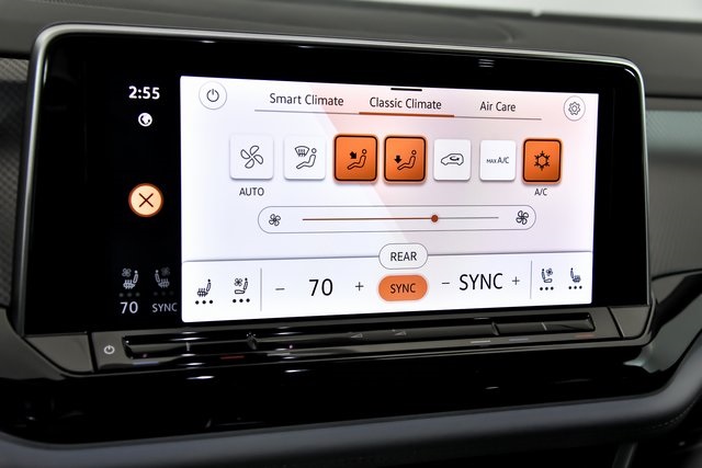 2025 Volkswagen Atlas Peak Edition SE photo 14