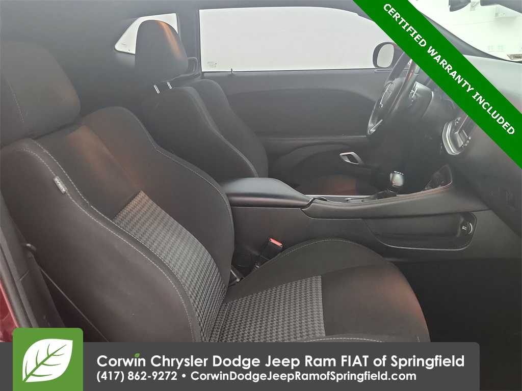 2021 Dodge Challenger R/T photo 12