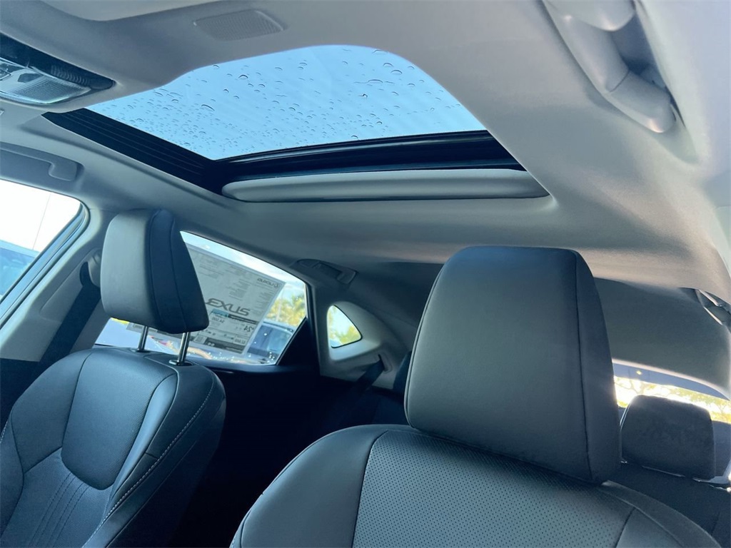 2026 Lexus NX 350 photo 14