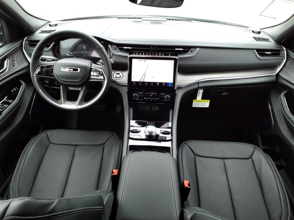 2024 Jeep Cherokee Overland 4xe photo 28