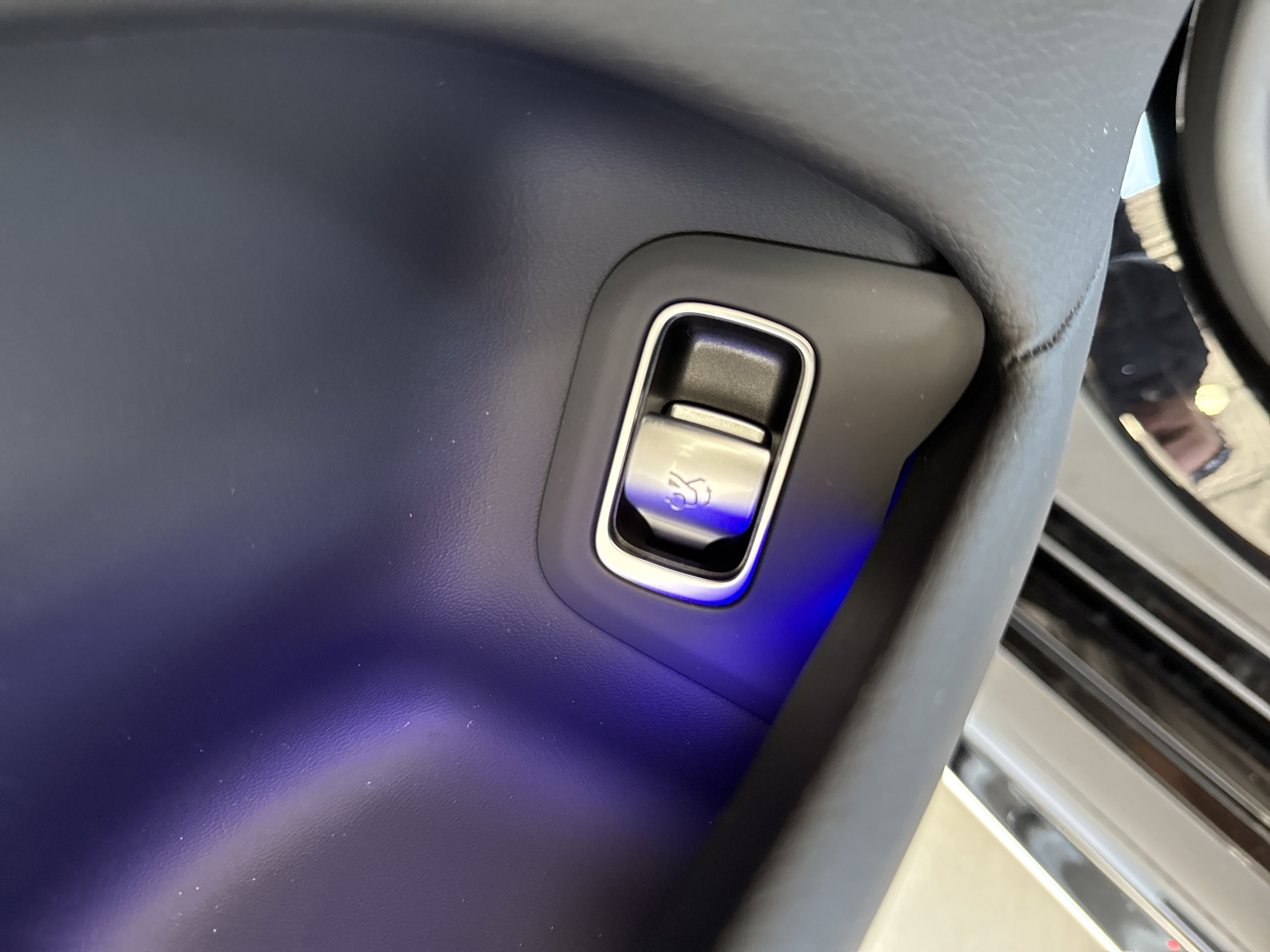 2026 Mercedes Benz S 500 4MATIC photo 2