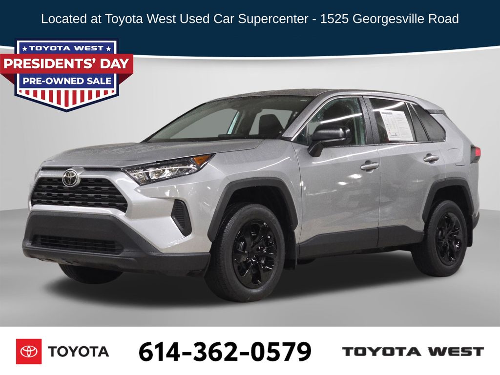 2022 Toyota RAV4 LE