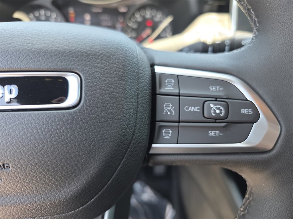 2025 Jeep Compass Limited photo 17