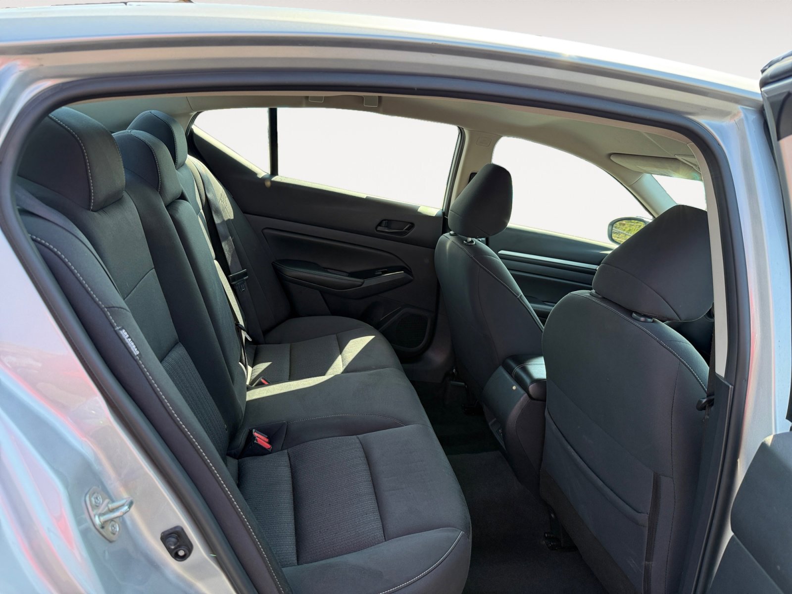 2023 Nissan Altima 2.5 SV photo 17