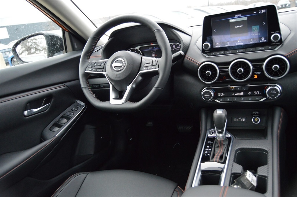 2025 Nissan Sentra SR photo 16