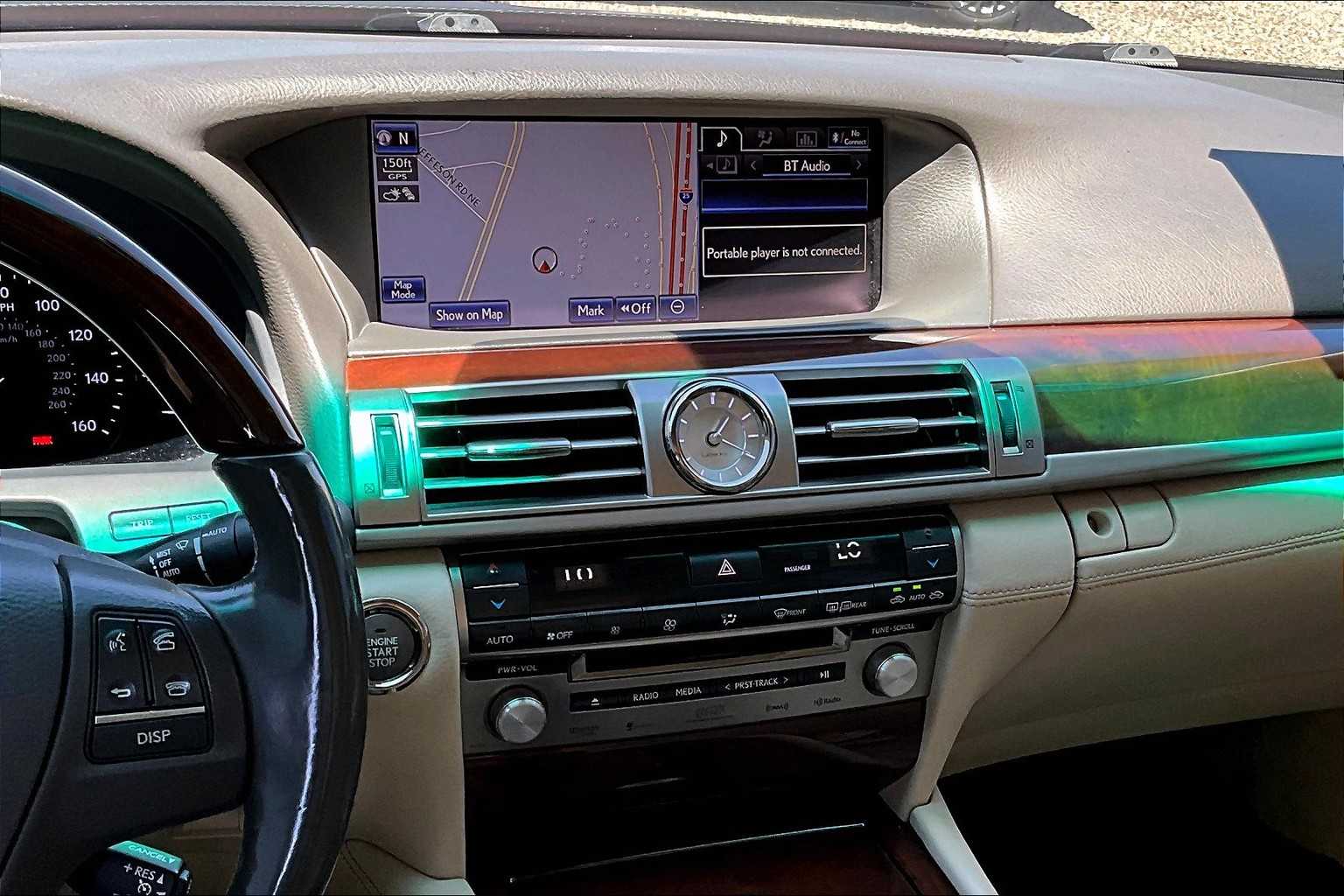2013 Lexus LS 460 photo 6