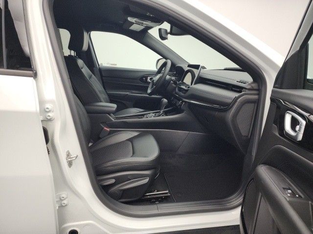 2025 Jeep Compass Latitude photo 8
