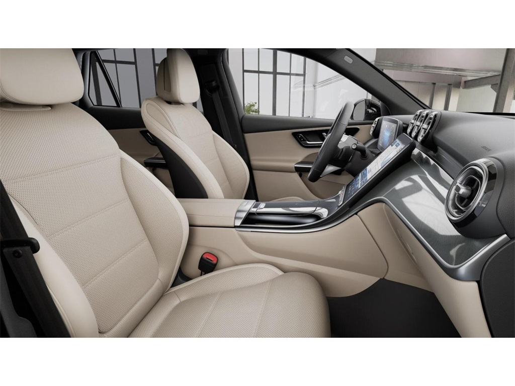 2026 Mercedes Benz GLC 300 photo 4