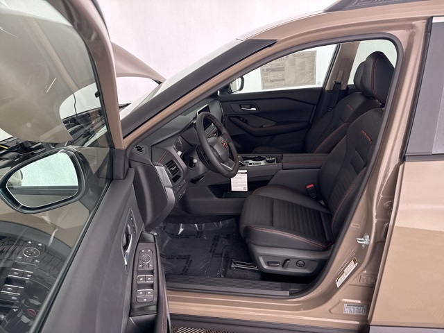 2026 Nissan Rogue SV photo 20