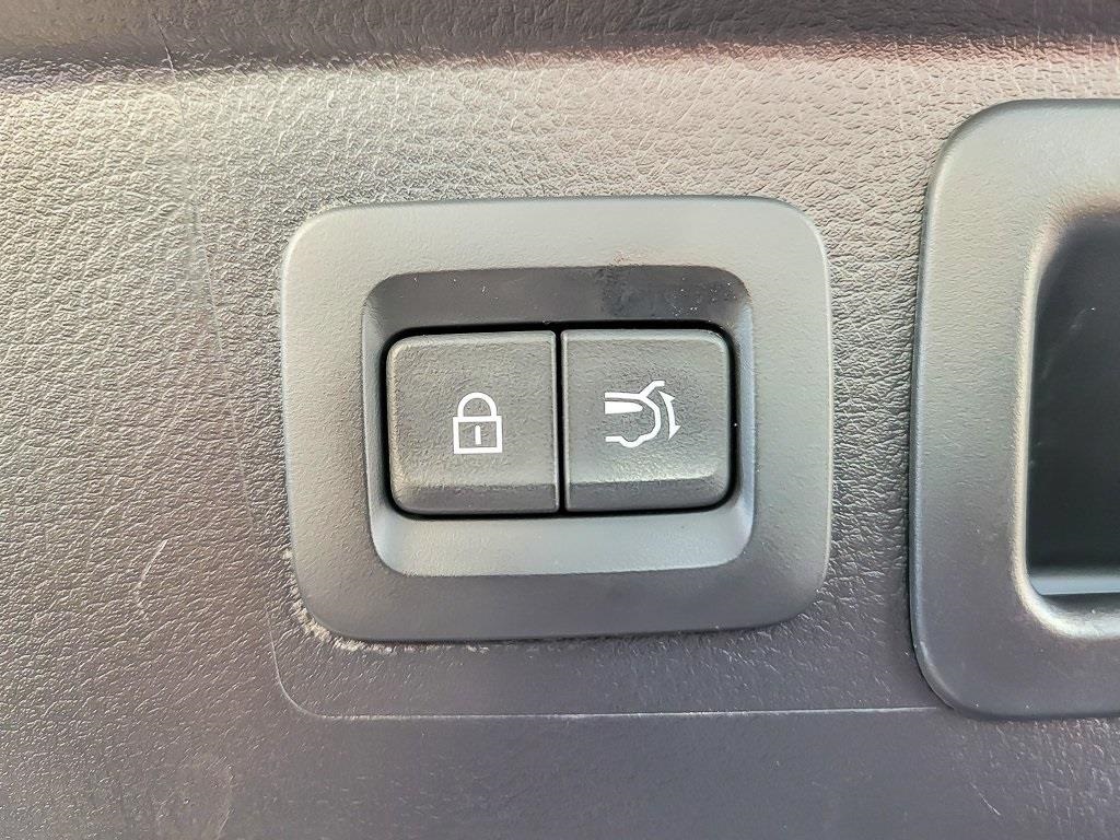 2025 MAZDA CX-50 - Image 19