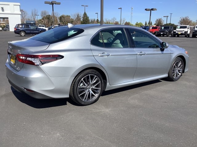 2023 Toyota Camry Hybrid XLE photo 29