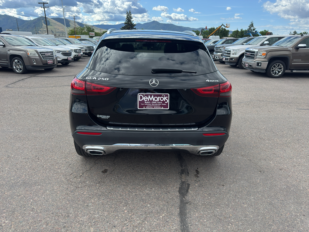 2021 Mercedes Benz GLA 250 4MATIC photo 3