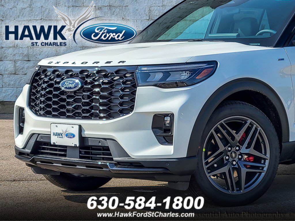 2025 Ford Explorer ST-Line photo 2