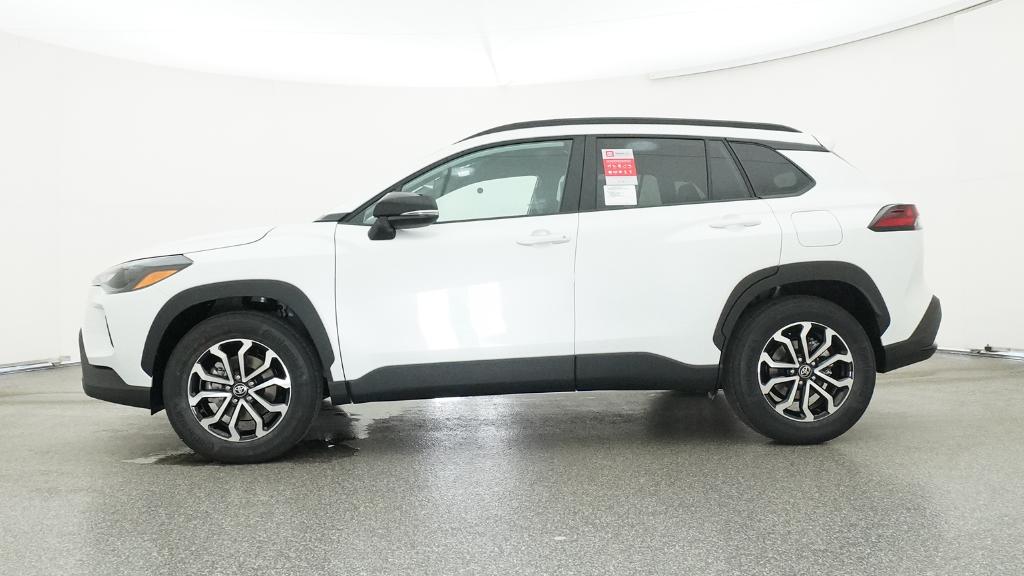 2026 Toyota Corolla Cross XLE XSE photo 7