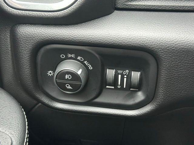 2026 Ram 2500 Laramie photo 16