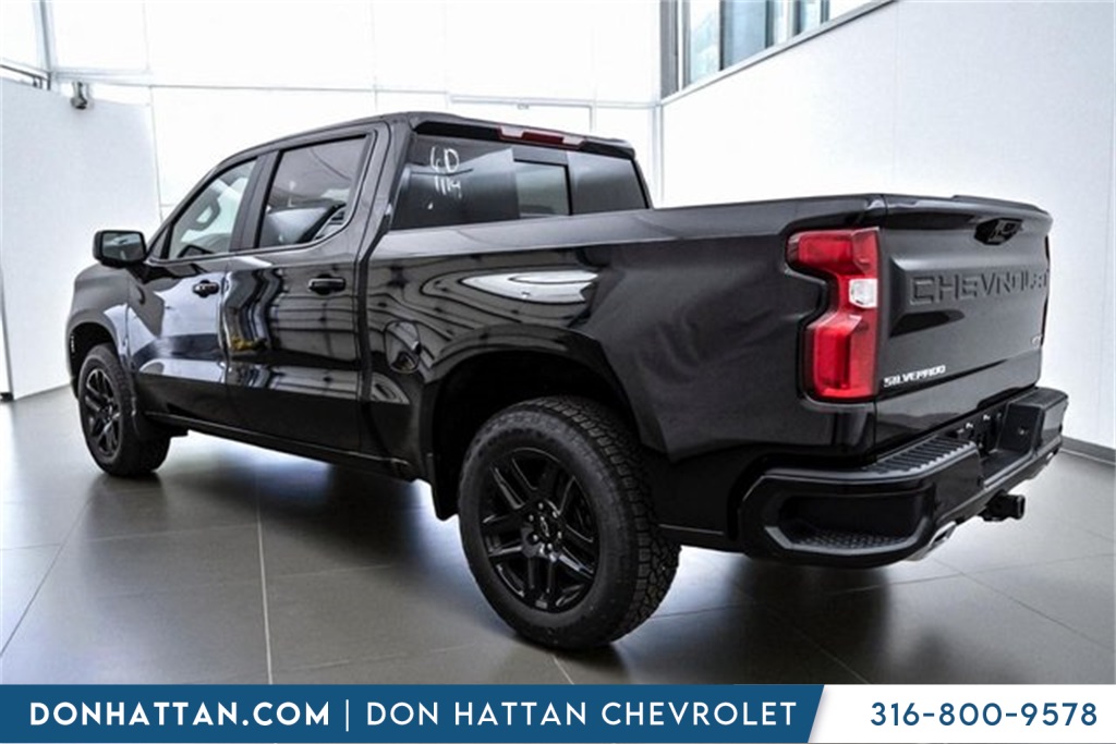 2026 Chevrolet Silverado RST photo 34
