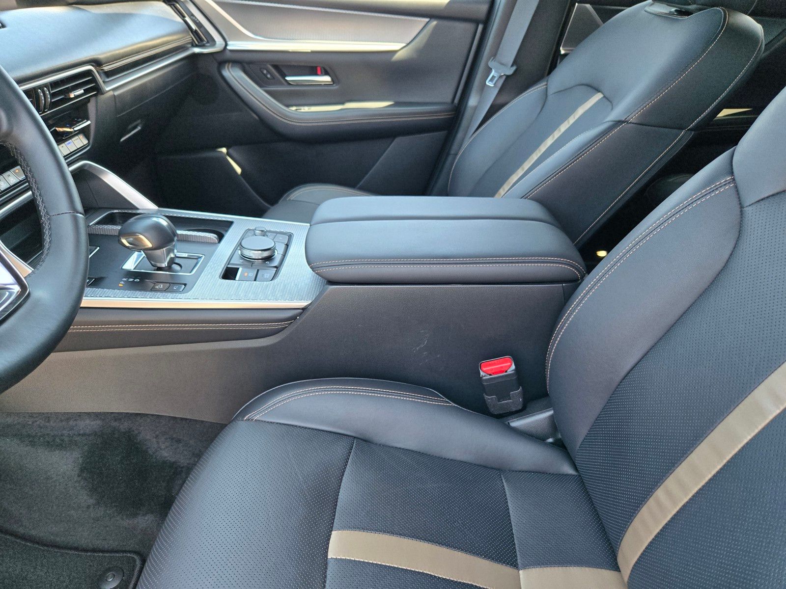 2025 Mazda CX-70 Premium Plus photo 14