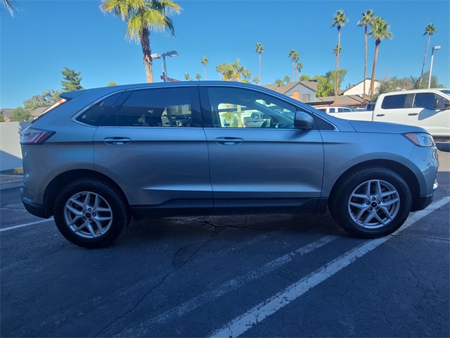 2024 Ford Edge SEL photo 4
